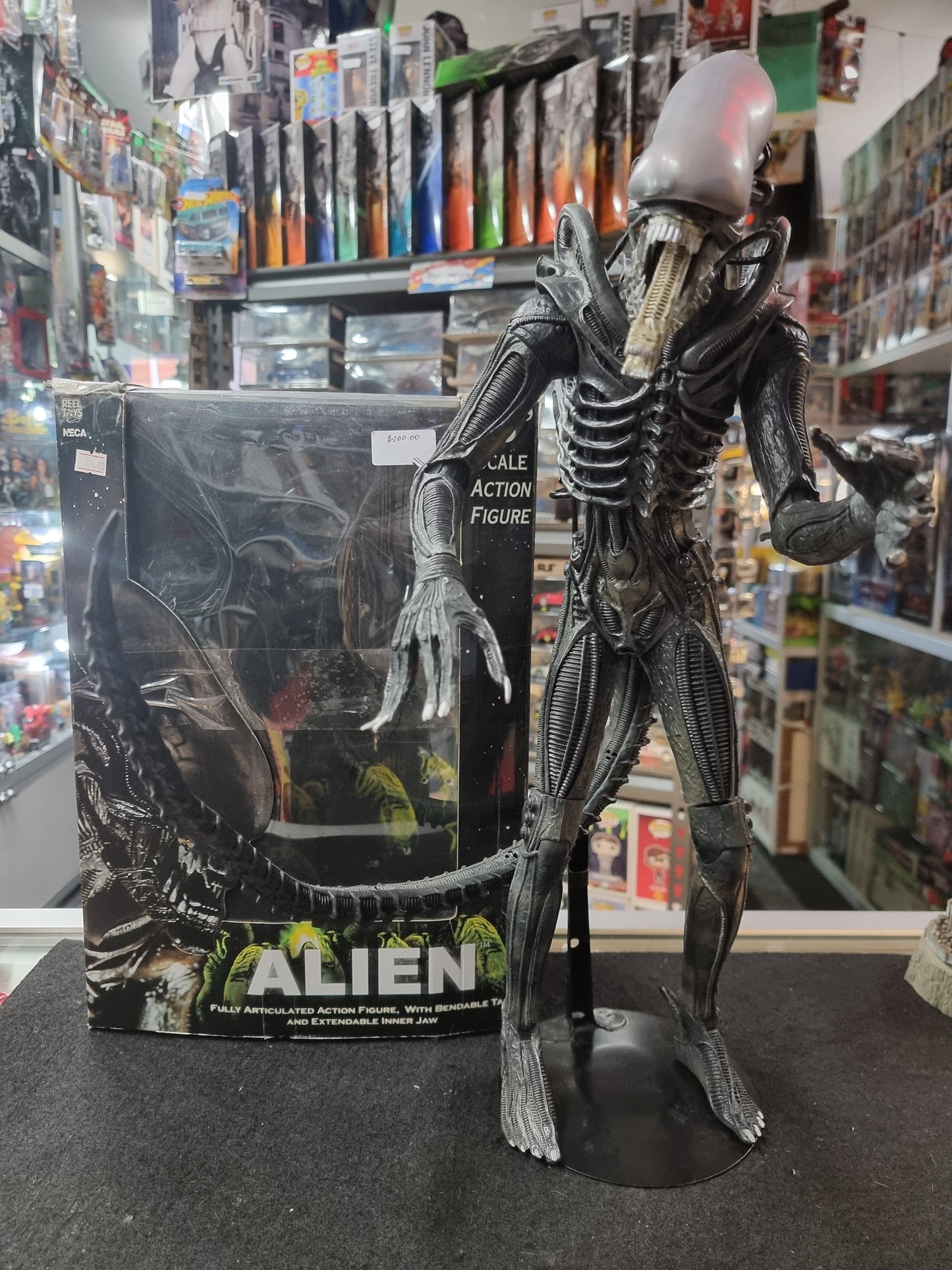 ALIEN 18" ACTION FIGURE