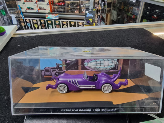 BATMAN COLLECTOR CARS BATMAN: DETECTIVE COMICS #122 (CATMOBILE)