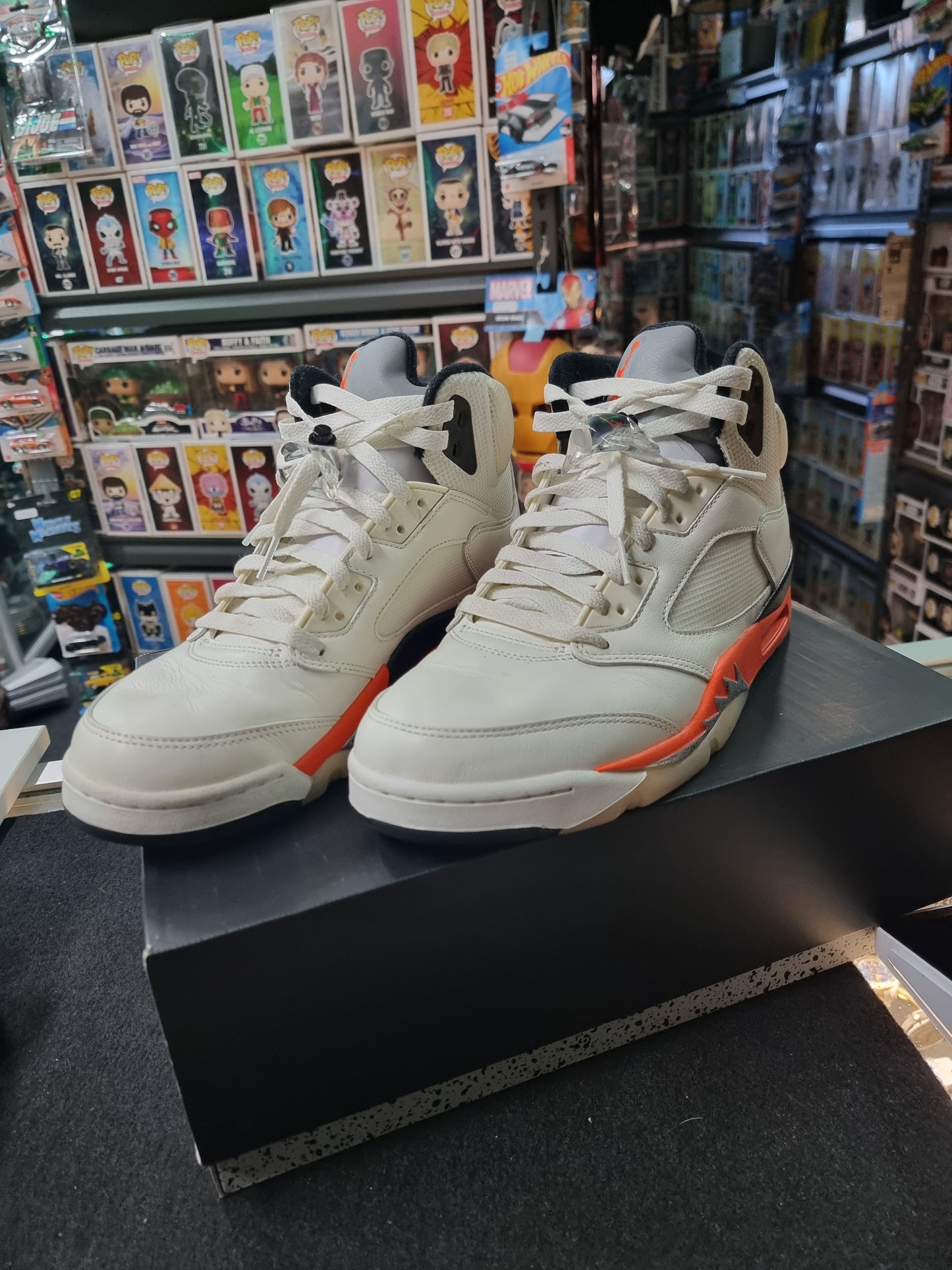 AIR JORDAN RETRO 5 "SHATERED BACKBOARD"