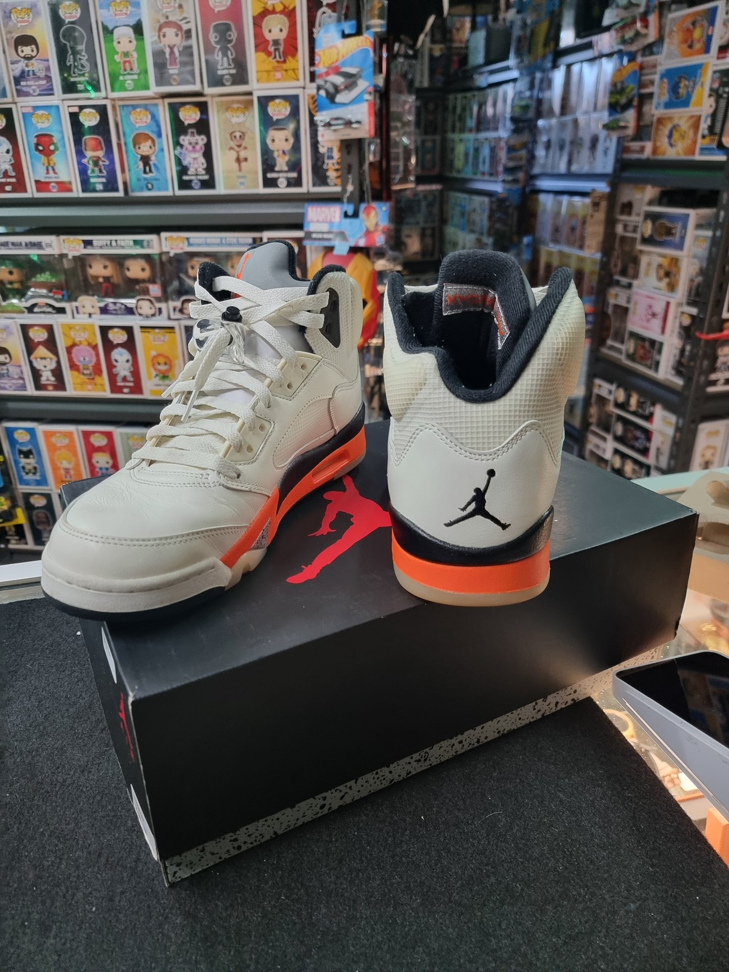 AIR JORDAN RETRO 5 "SHATERED BACKBOARD"