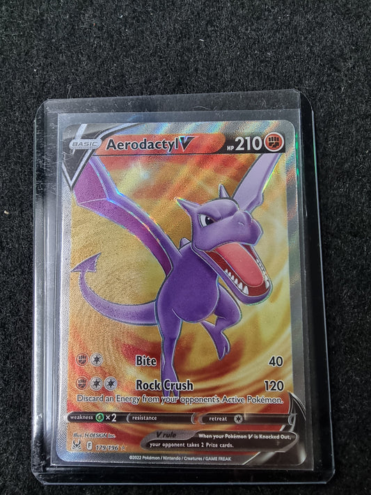 Pokémon TCG - Aerodactyl V 179/196 Full Art Rare Holo Lost Origin 2022