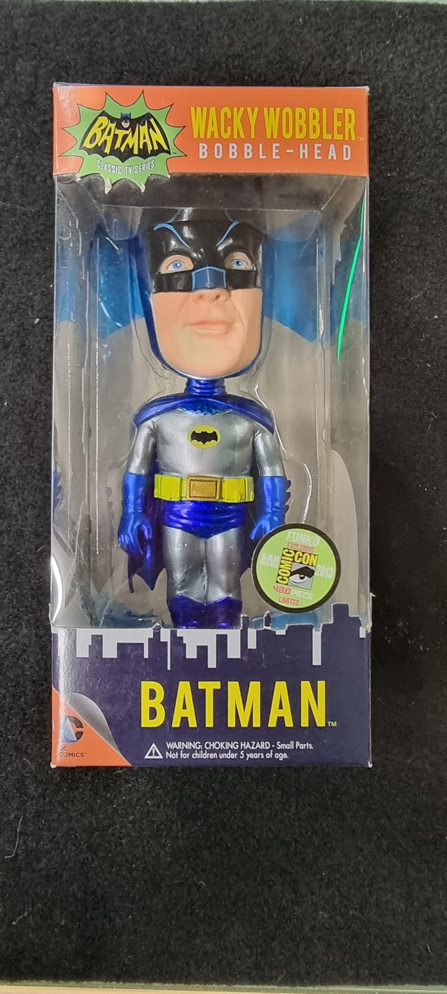 BATMAN CLASSIC TV SERIES WACKY WOBBLER BOBBLE-HEAD BATMAN COMIC CON LIMITED