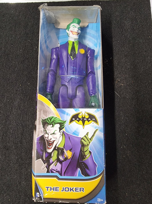 DC BATMAN THE JOKER FIGURE