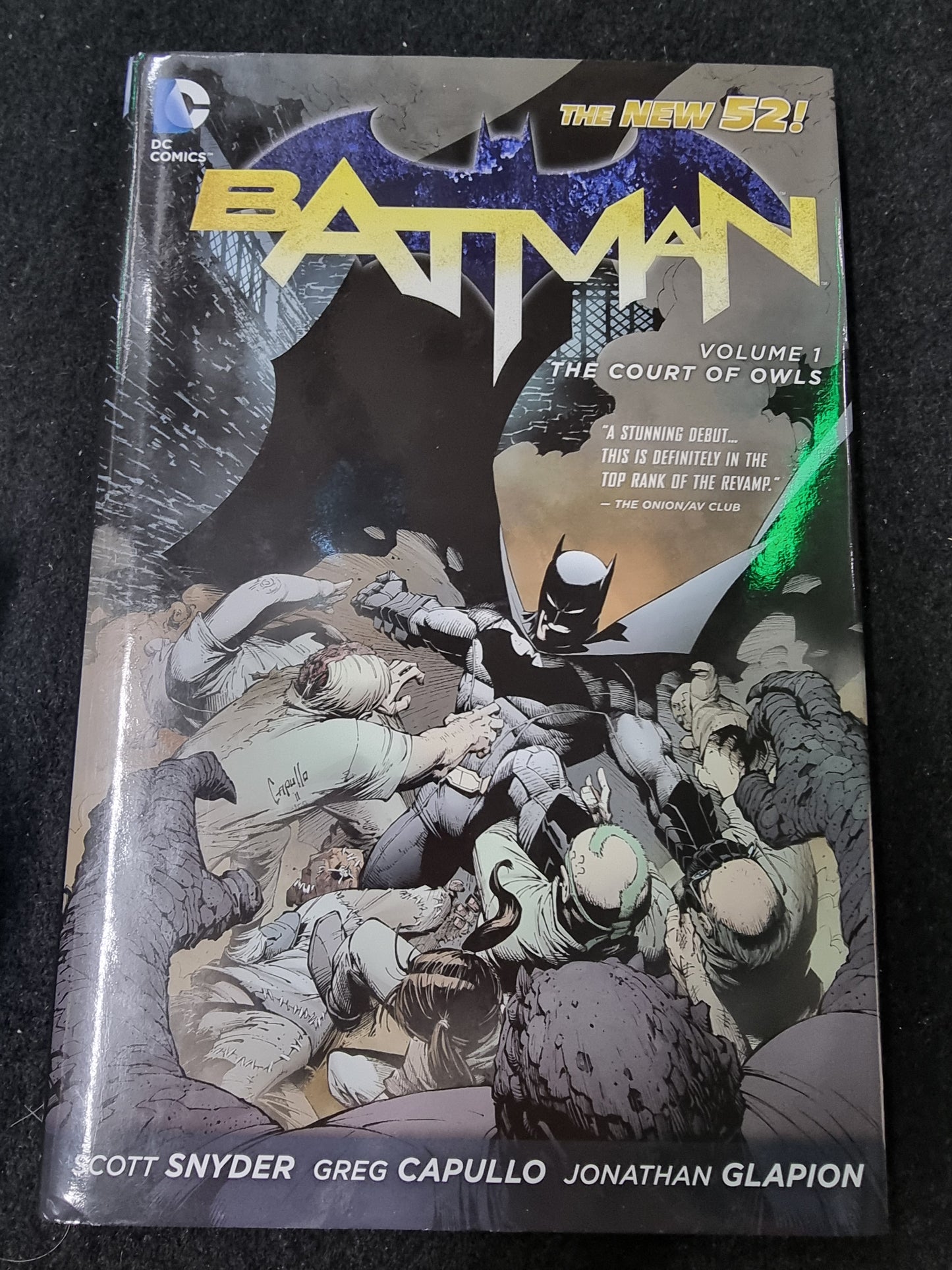 DC COMICS BATMAN THE COURT OF OWLS VOLUME 1