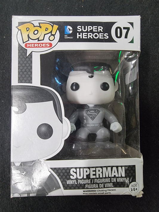 FUNKO POP DC SUPER HEROES SUPERMAN #07