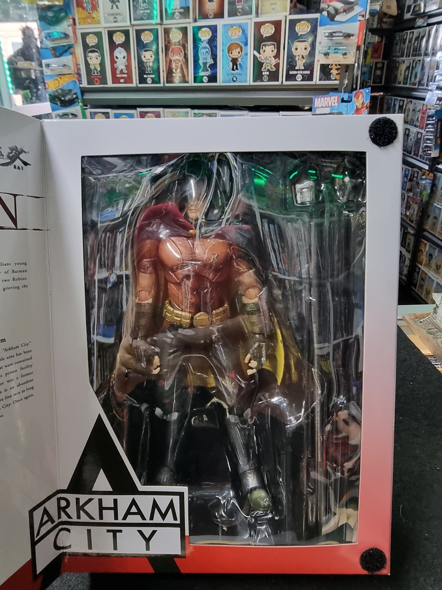 BATMAN ARKHAM CITY GOTHAM CITY PLAY ARTS NO:3 ROBIN ACTION FIGURE