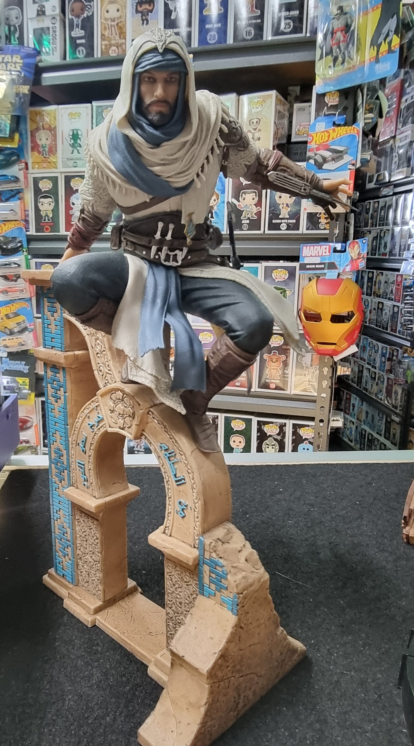 ASSASSINS CREED MIRAGE FIGURE (NO BOX)