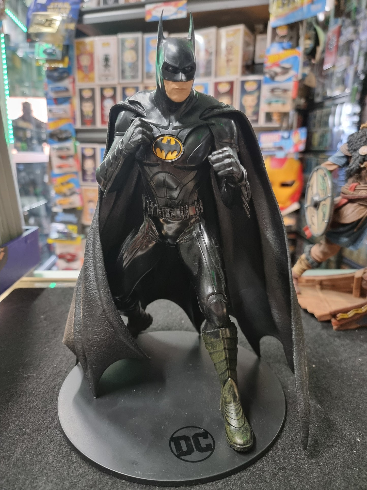 McFarlane Toys DC Multiverse 12-inch Batman Multiverse Statue