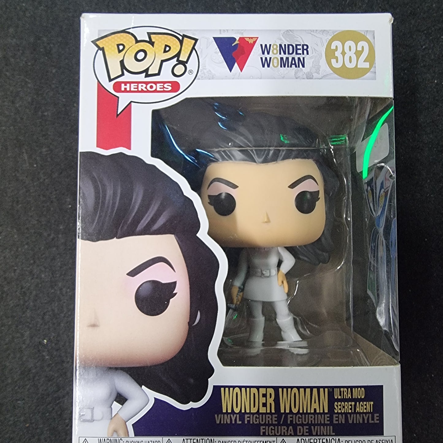 FUNKO POP WW84 WONDER WOMAN ULTRA MOD SECRET AGENT #382