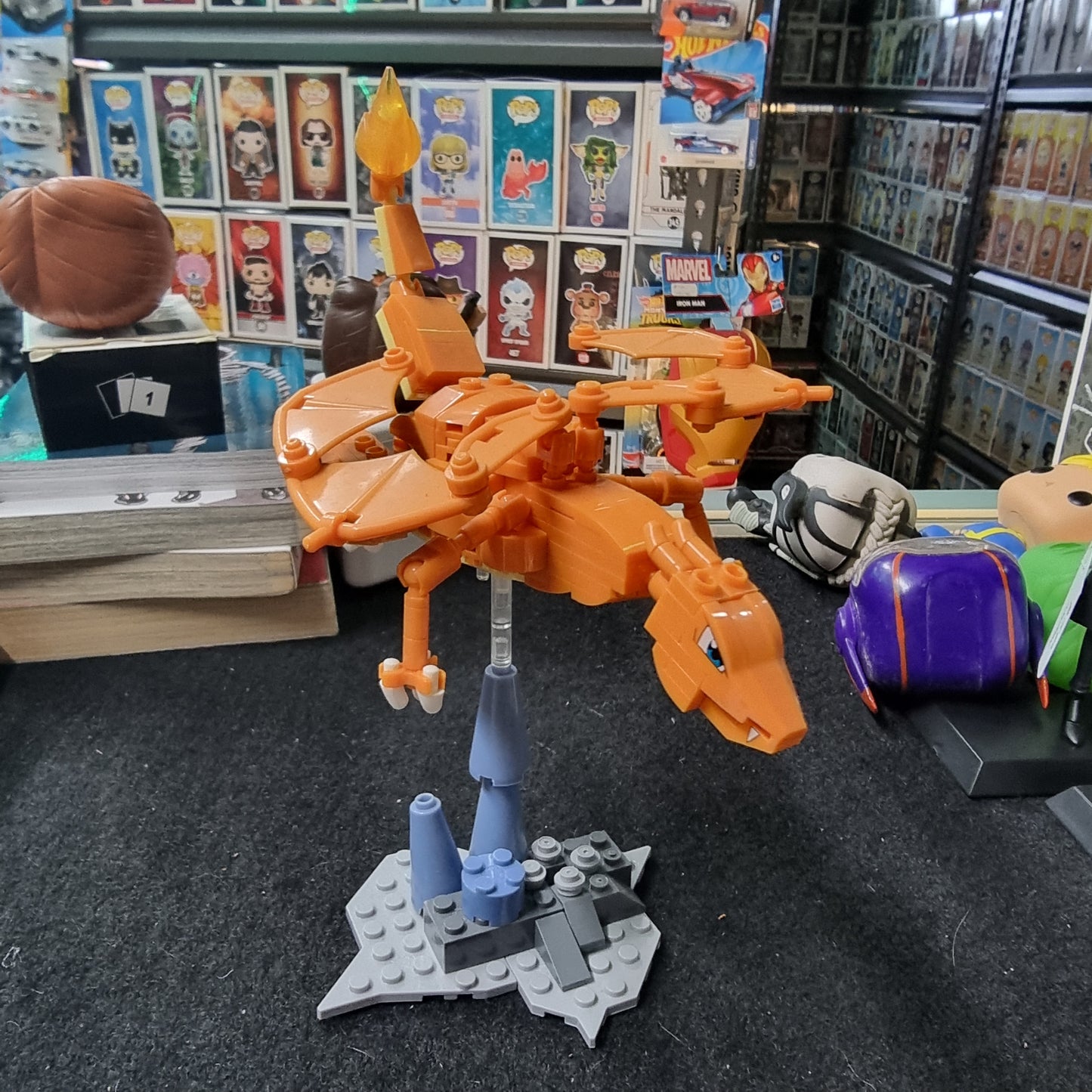 MEGA CONSTRUX POKEMON CHARIZARD