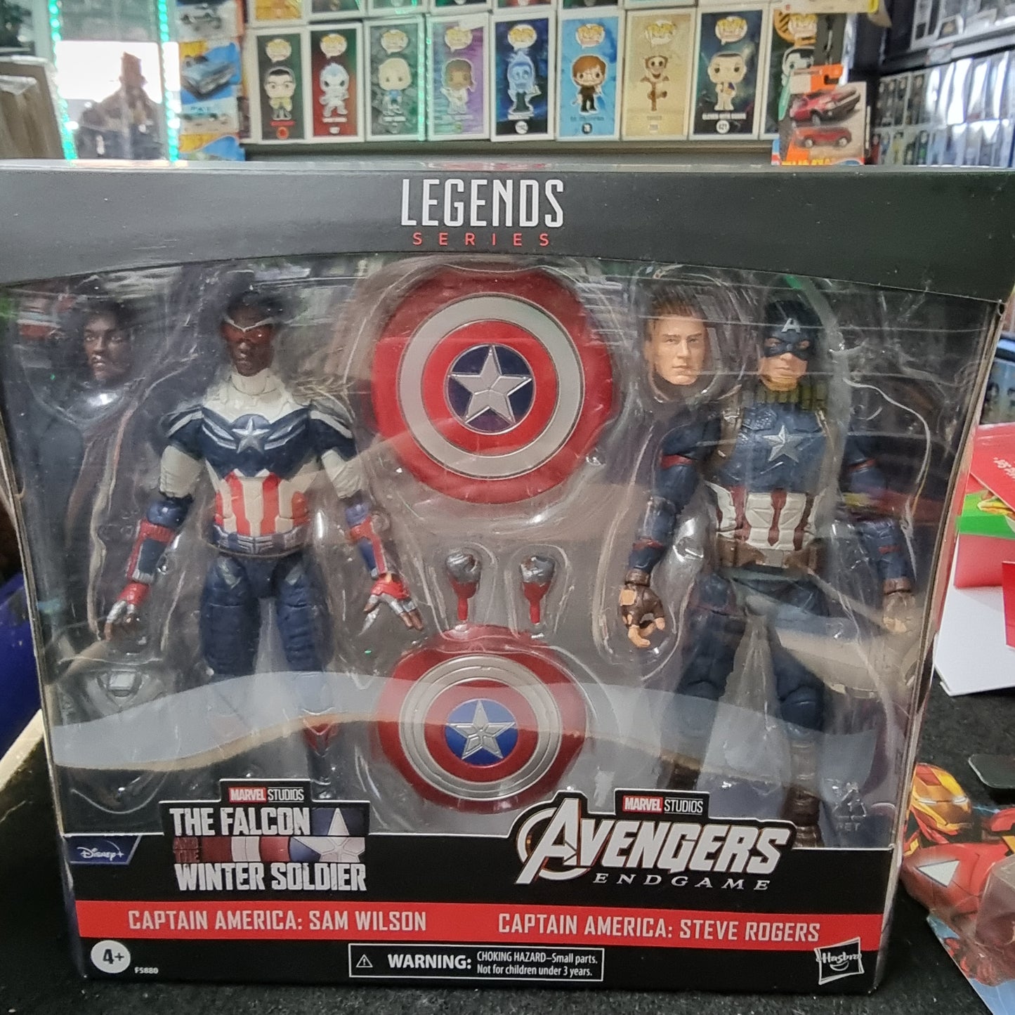 Marvel Legends Captain America Sam Wilson & Captain America Steve Rogers