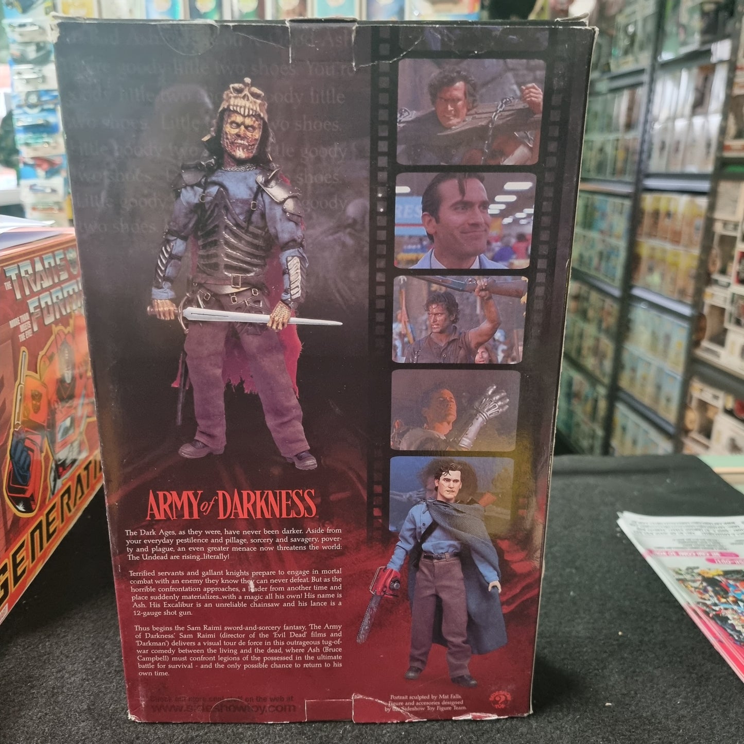 ARMY OF DARKNESS 12" ASH SIDESHOW FIGURE