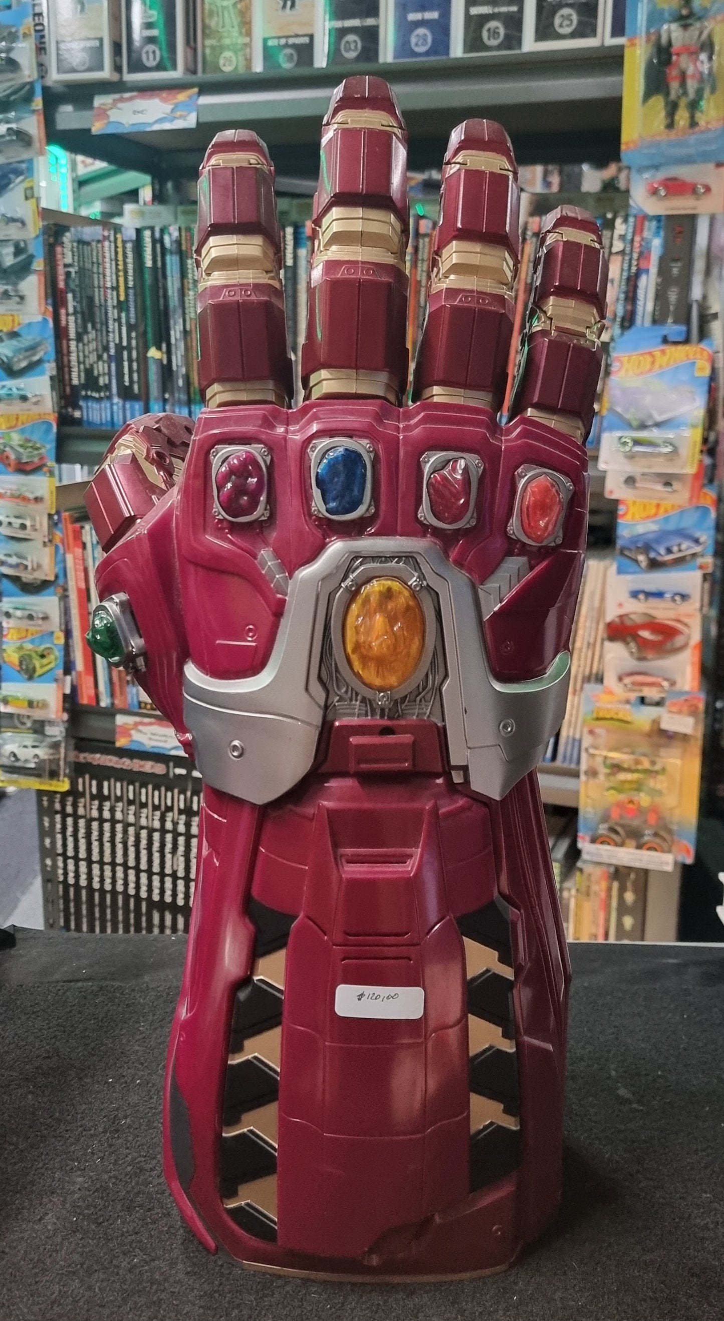 The Avengers Endgame Iron Man LED Glove 1:1, Marvel Comics, Infinity Gauntlet