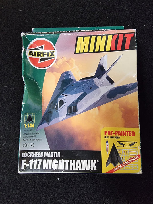 AIRFIX MINIKIT LOCKHEED MARTIN F-117 NIGHTHAWK