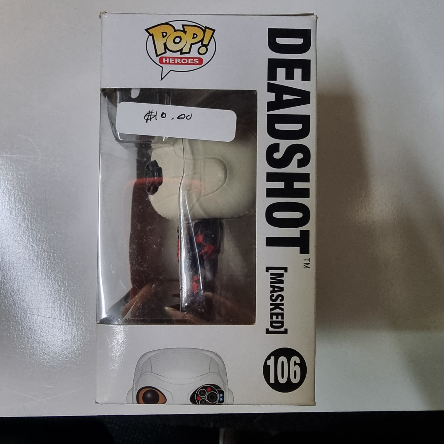 FUNKO POP SUICIDE SQUAD DEADSHIT (MASKED) #106