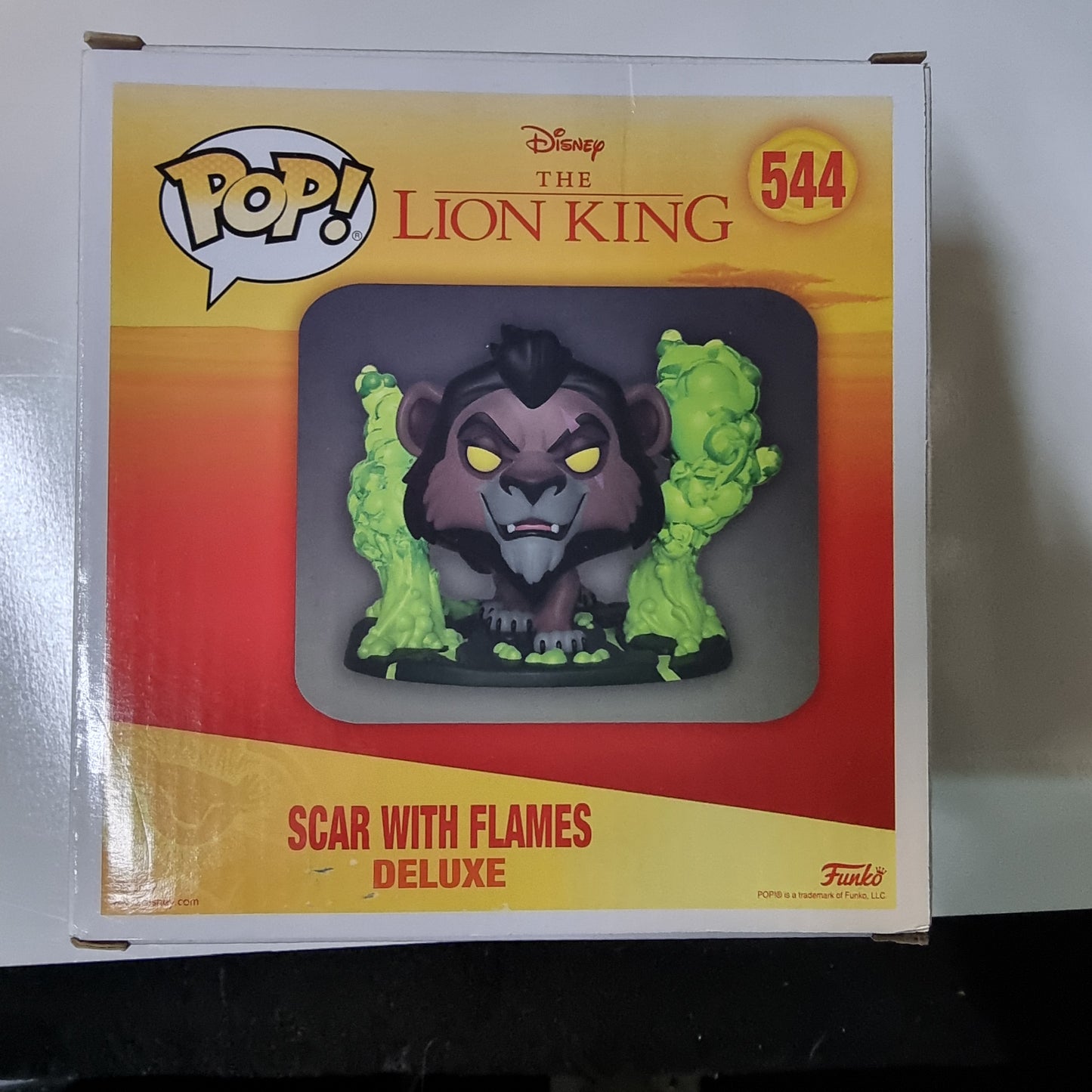 FUNKO POP THE LION KING DELUXE SCAR WITH FLAMES #544