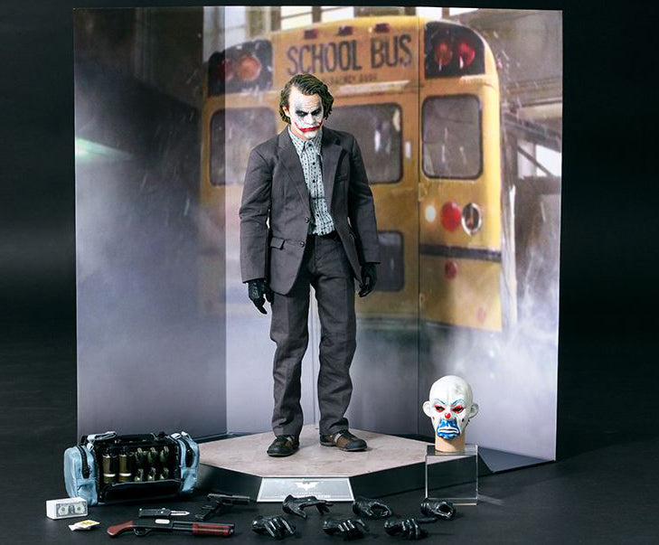 “The Joker” Bankrobber Version 2.0: Hot Toys 2014 Toy Fair Exclusive Action Figure