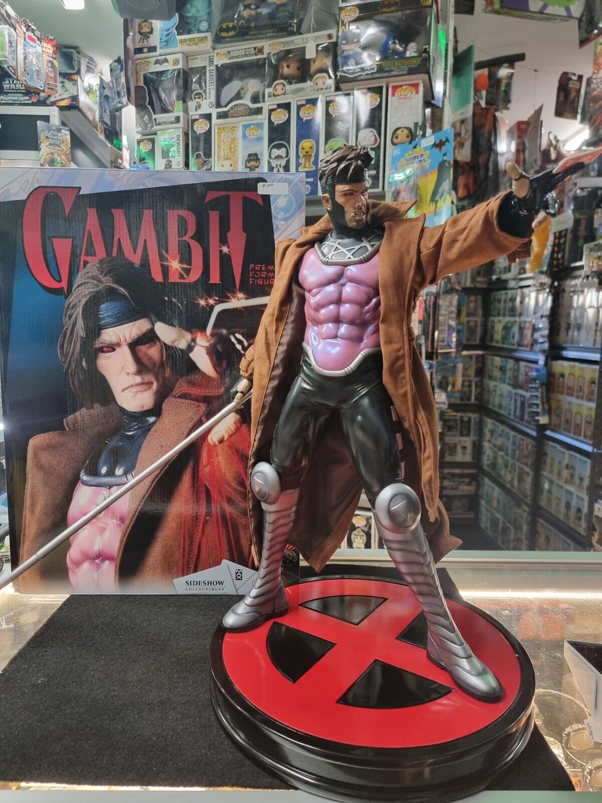 Sideshow Exclusive Collectible Gambit Premium Format Figure 233/750