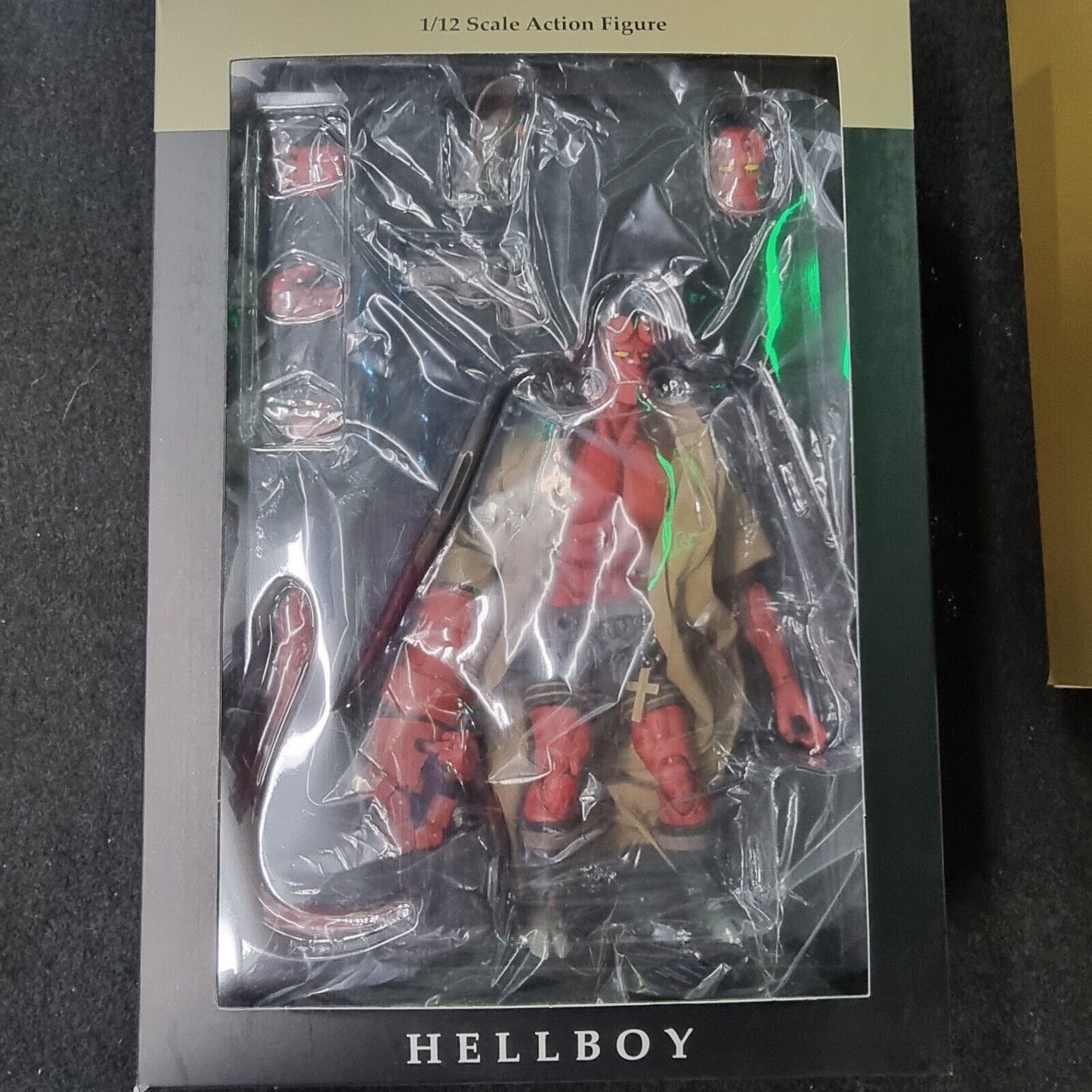 1000Toys Hellboy Darkhorse Direct 