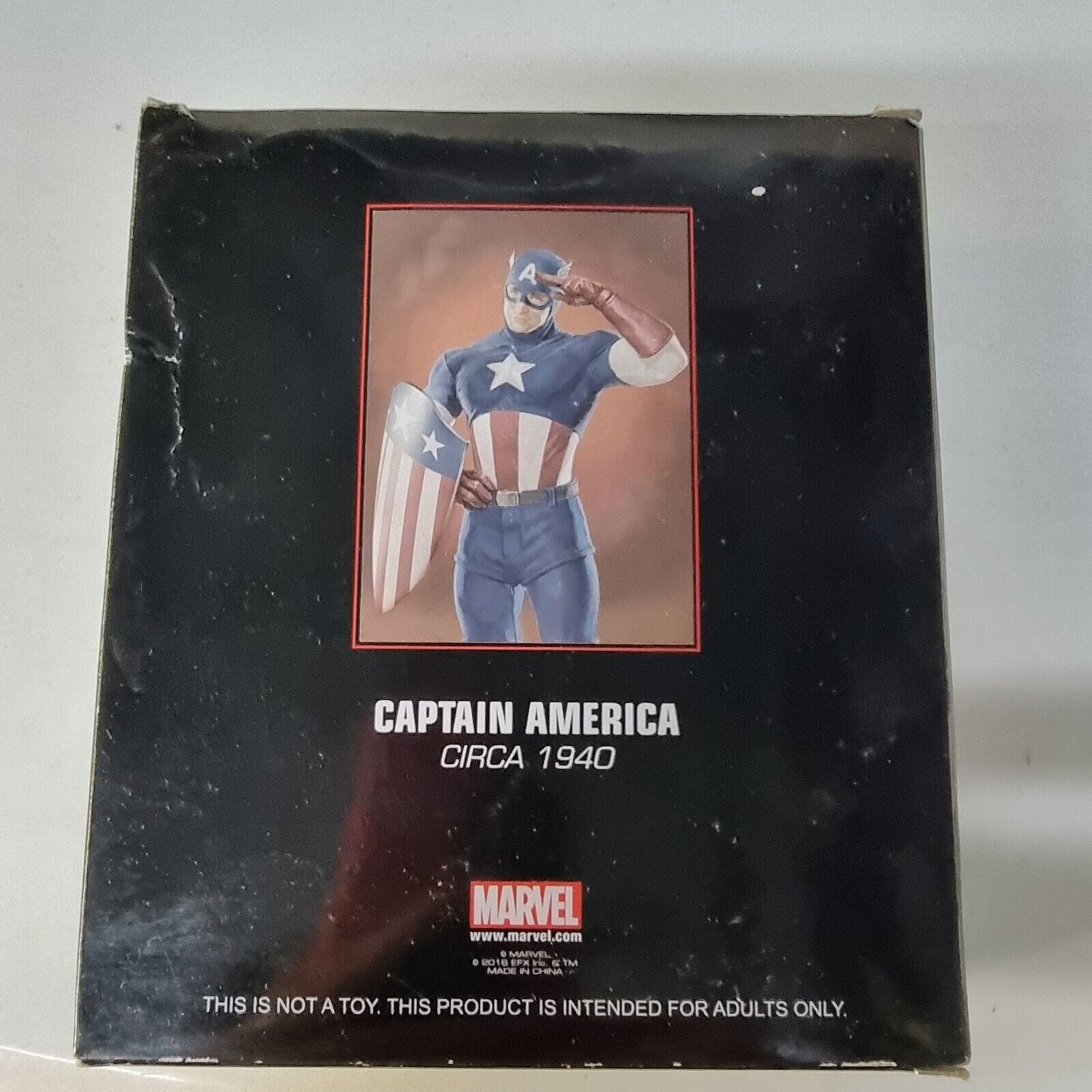 The First Avenger: Captain America Shield 1:6 Replica Loot Crate exclusive NIB