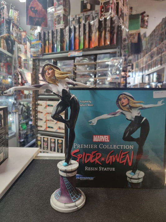 Diamond Select Marvel Premier Collection Spider-Gwen Resin Statue