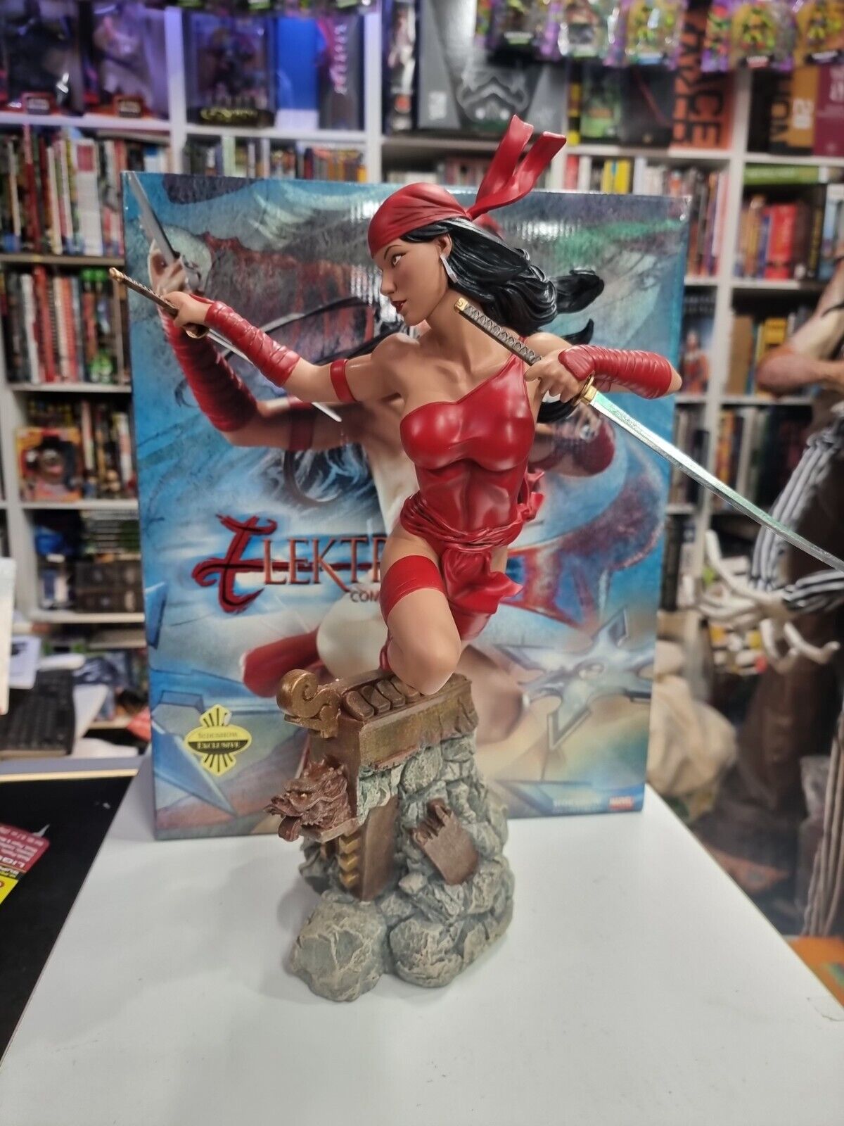 SIDESHOW EXCLUSIVE ELEKTRA COMIQUETTE MARVEL #011 OF 500 SEALED NIB 14.5"