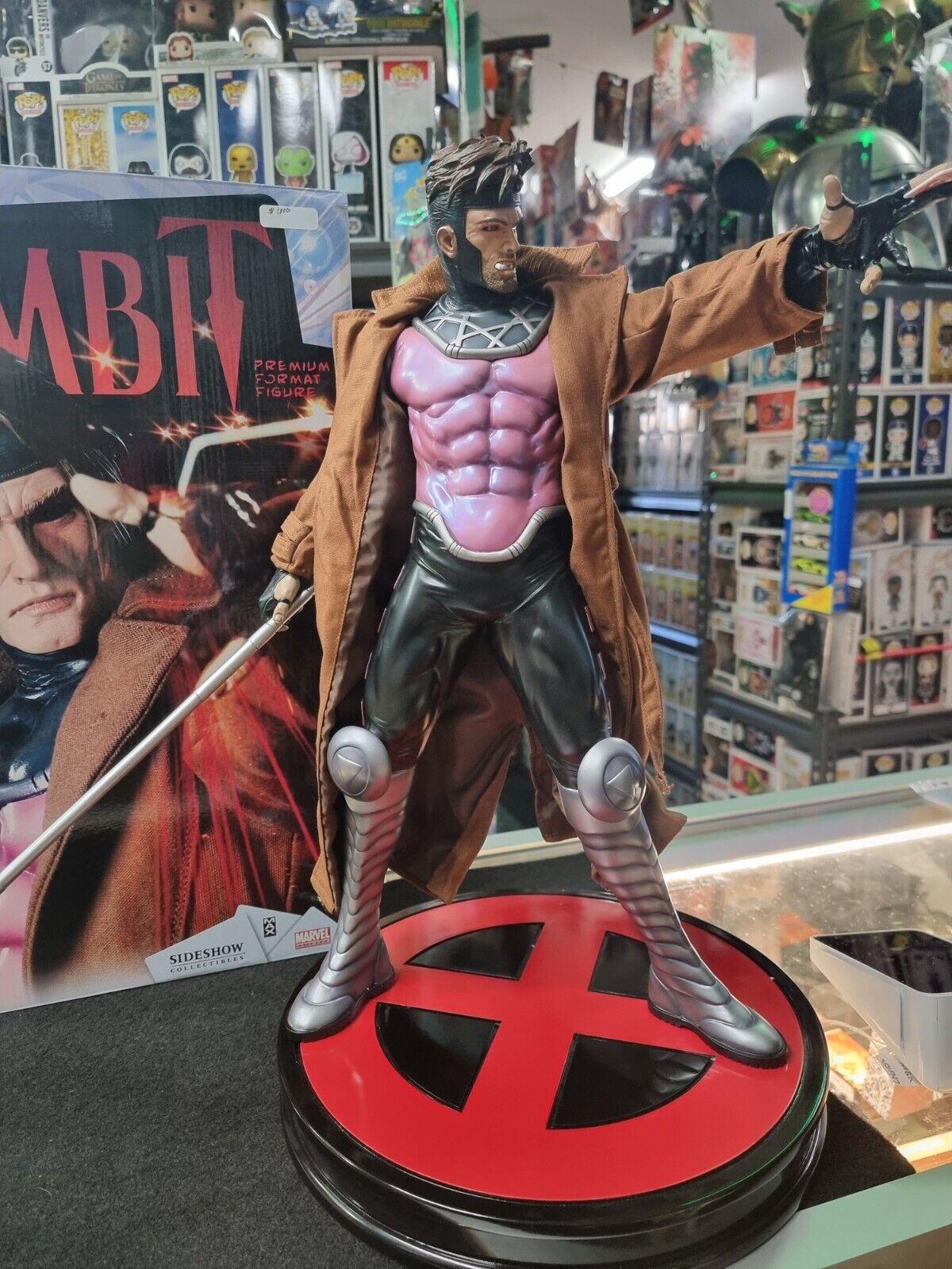 Sideshow Exclusive Collectible Gambit Premium Format Figure 233/750