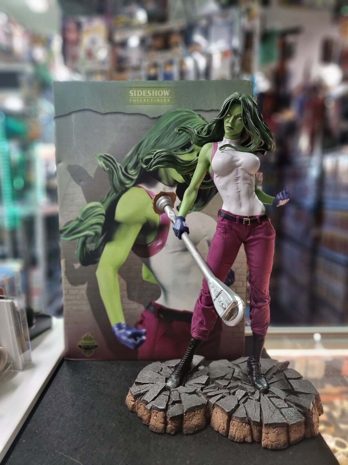 SIDESHOW EXCLUSIVE SHE-HULK - EXCLUSIVE PREMIUM FORMAT  FIGURE 480/550