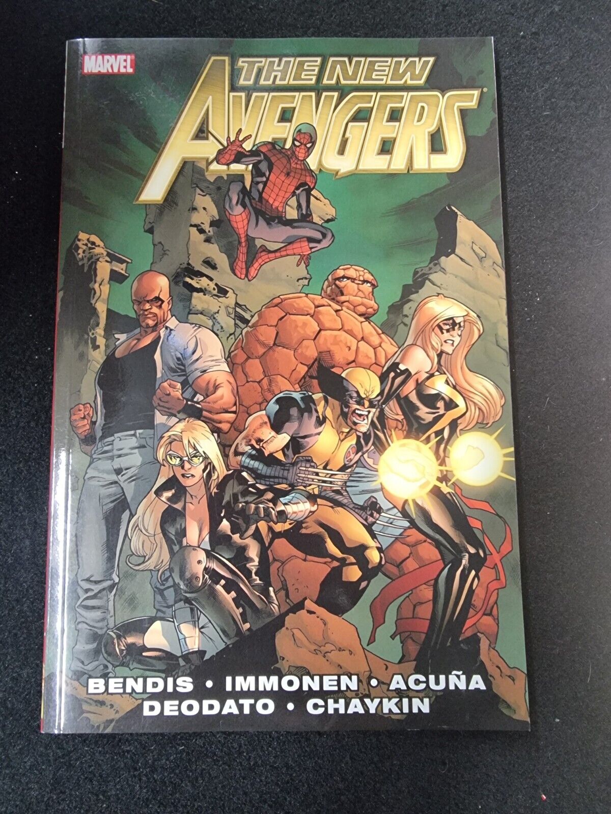 NEW AVENGERS vol 2 1959 Premiere HC Hardcover Wolverine Spider-Man MARVEL COMICS