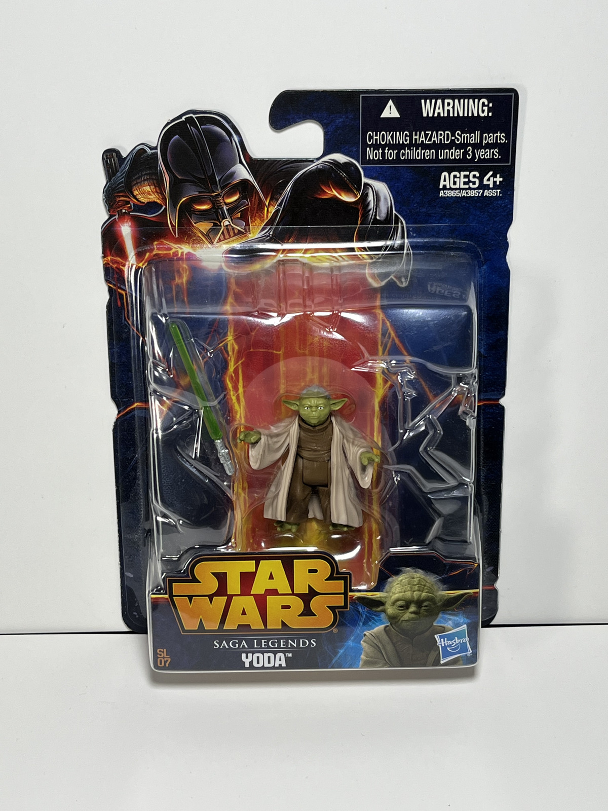 Yoda STAR WARS Saga Legends 3.75 Action Figure SL07