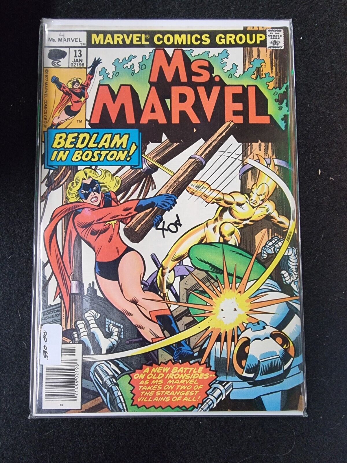 Ms. Marvel #13 1978 1st Appearance of Golden Blade. 1st Appearance of Sapper FN