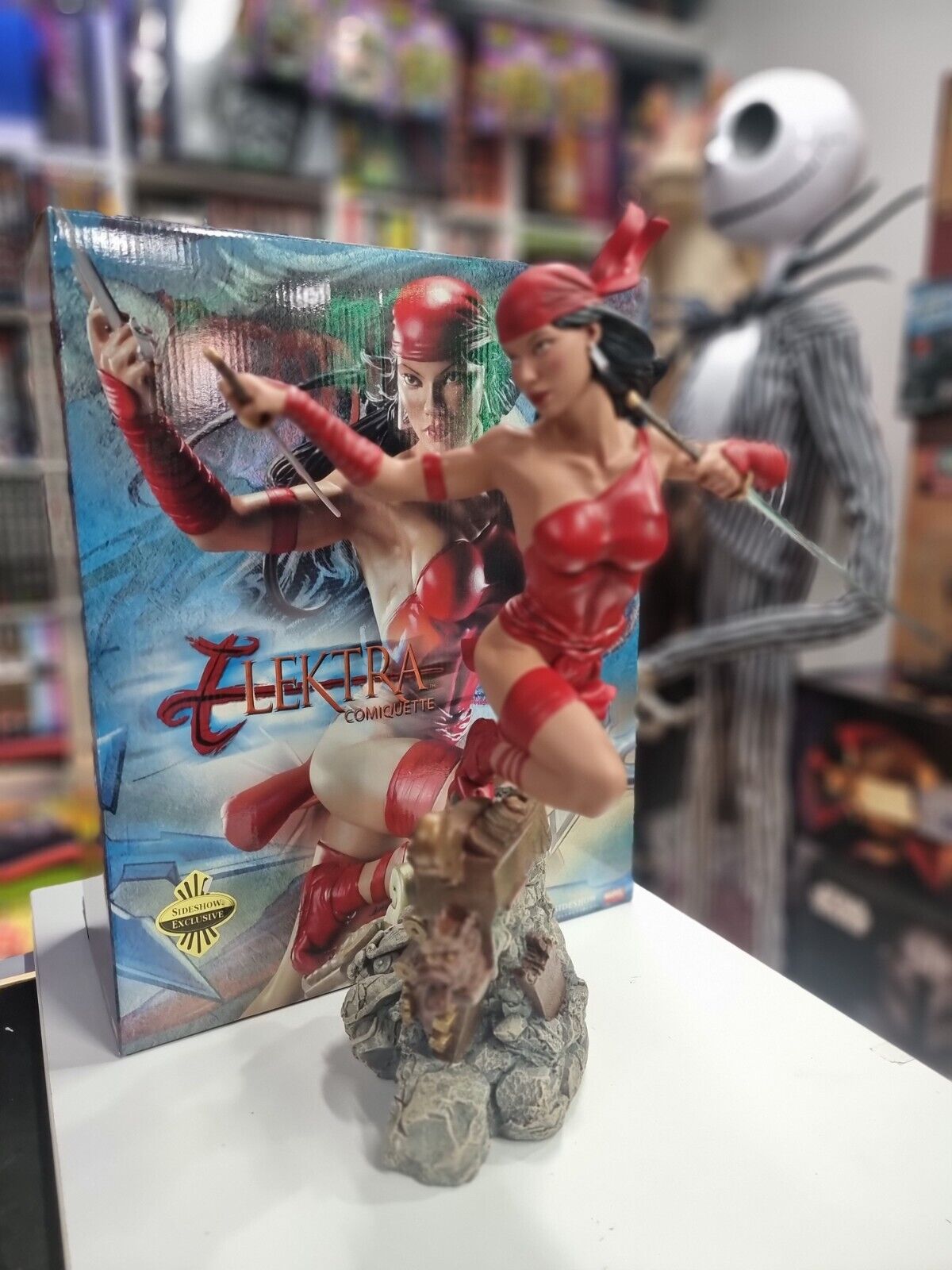 SIDESHOW EXCLUSIVE ELEKTRA COMIQUETTE MARVEL #011 OF 500 SEALED NIB 14.5"