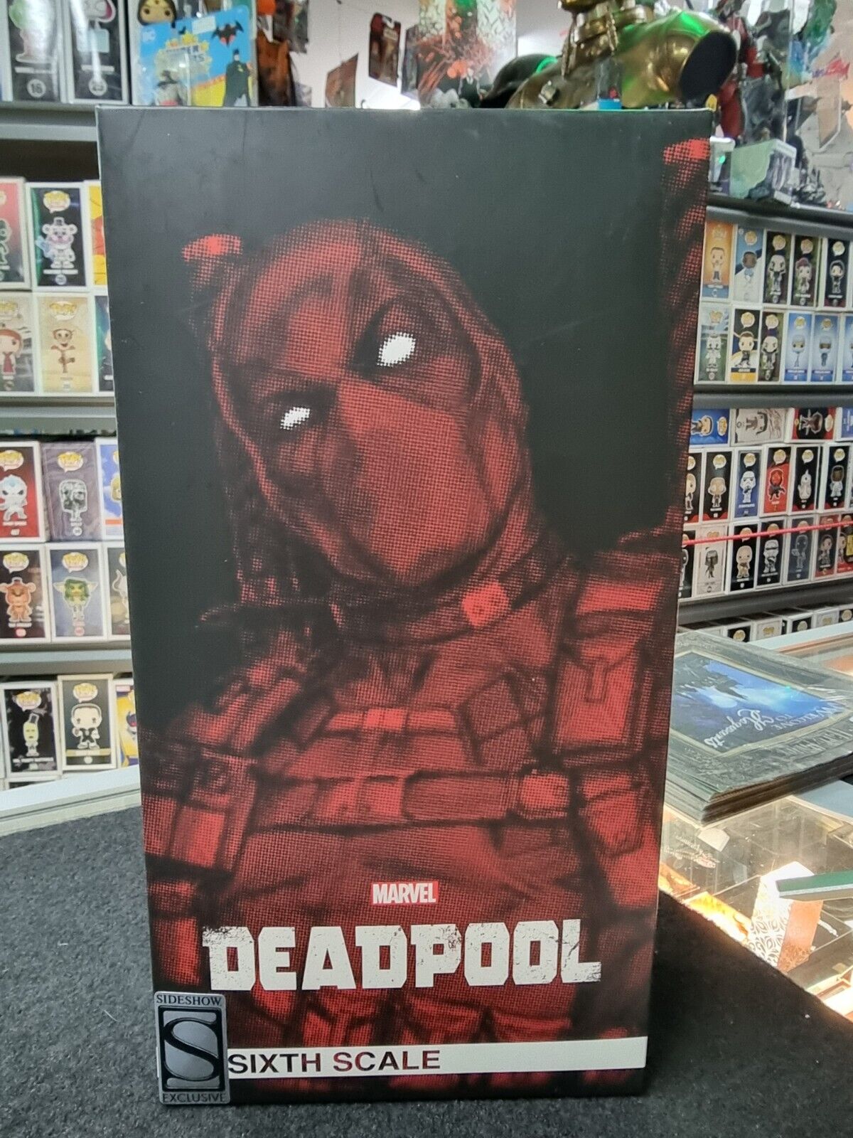 Sideshow Collectibles Marvel Sixth Scale DEADPOOL Action Figure 1/6