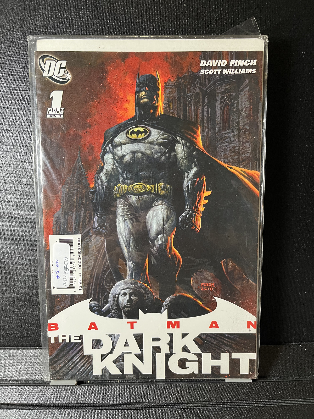 BATMAN THE DARK KNIGHT #1 - 2011  DAVID FINCH SERIES - DC COMICS