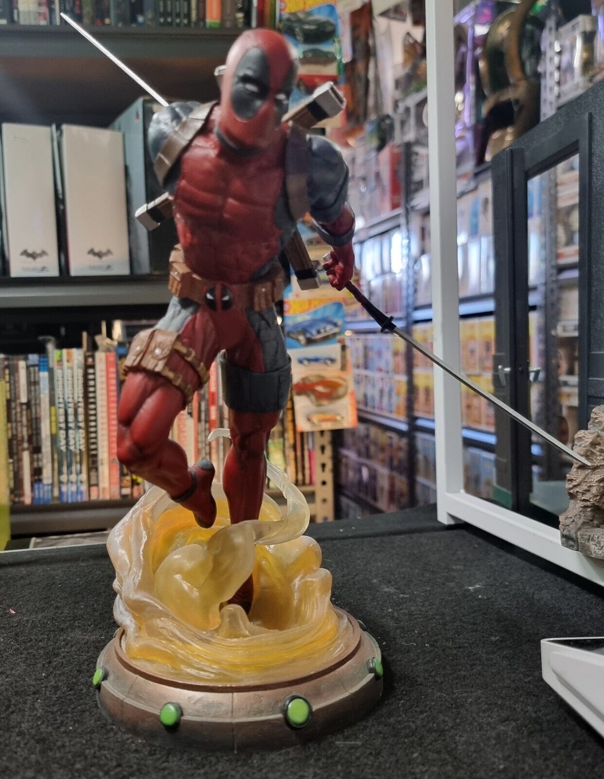 Marvel Gallery Deadpool 9-Inch PVC Figure Statue ( No Box)