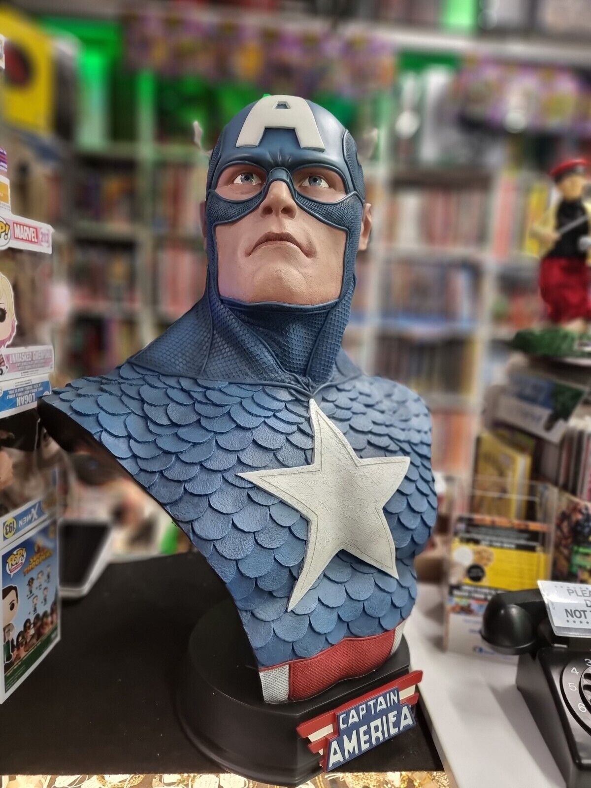 SIDESHOW MARVEL CAPTAIN AMERICA LIFE-SIZE FULL BUST ONLY 1000 MADE!