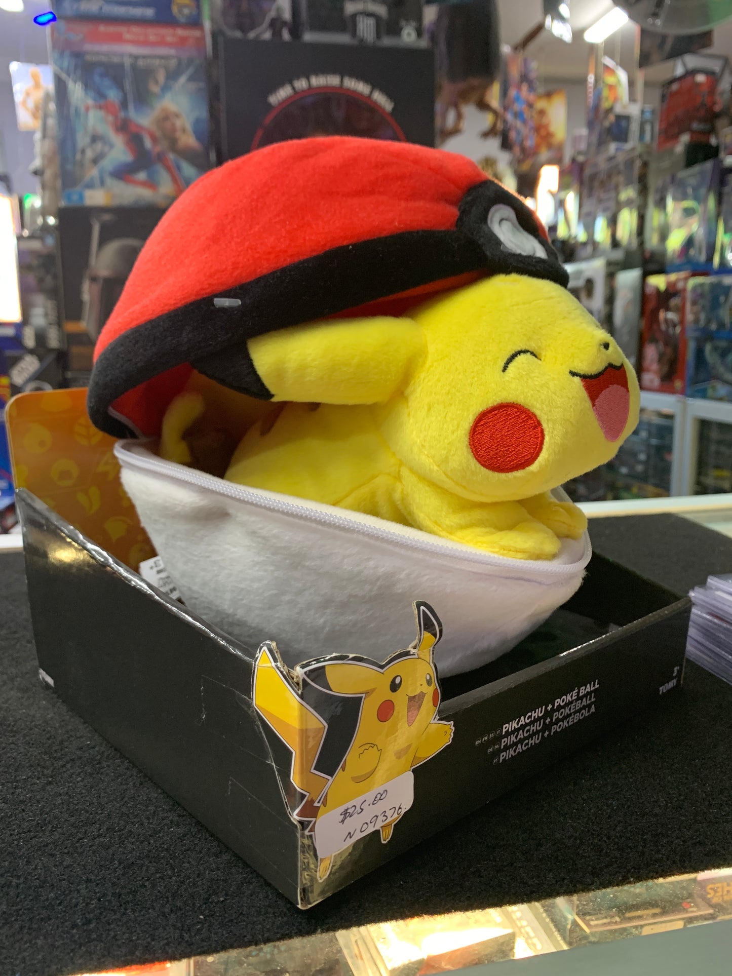 Pokémon pikachu poke ball