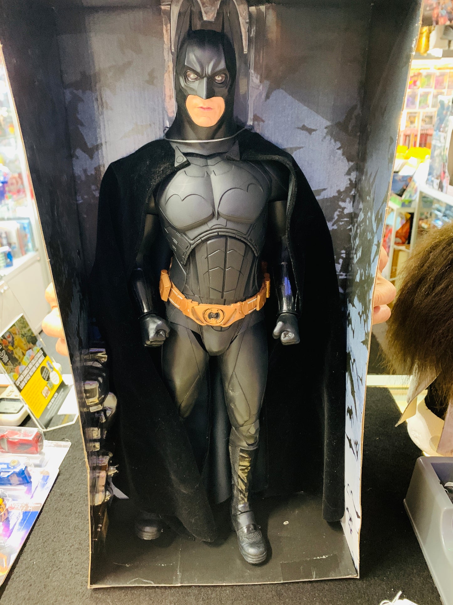 Batman 1/4 scale Neca Christian bale , item as is box damaged