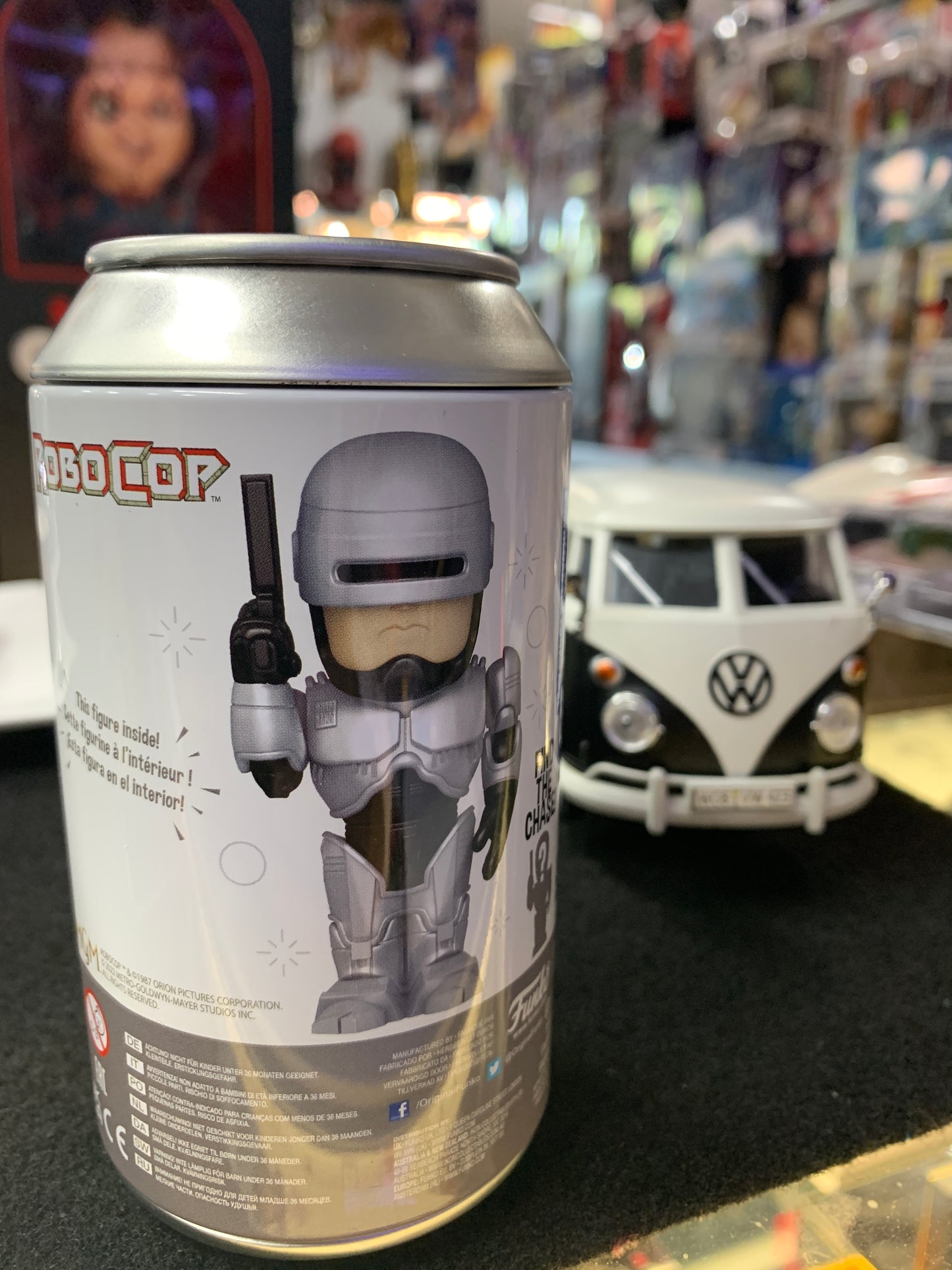 Funko soda robo cop