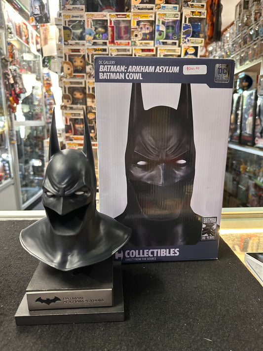 DC COLLECTIBLES BATMAN: ARKHAM ASYLUM BATMAN COWL BUST 1676 OF 5000