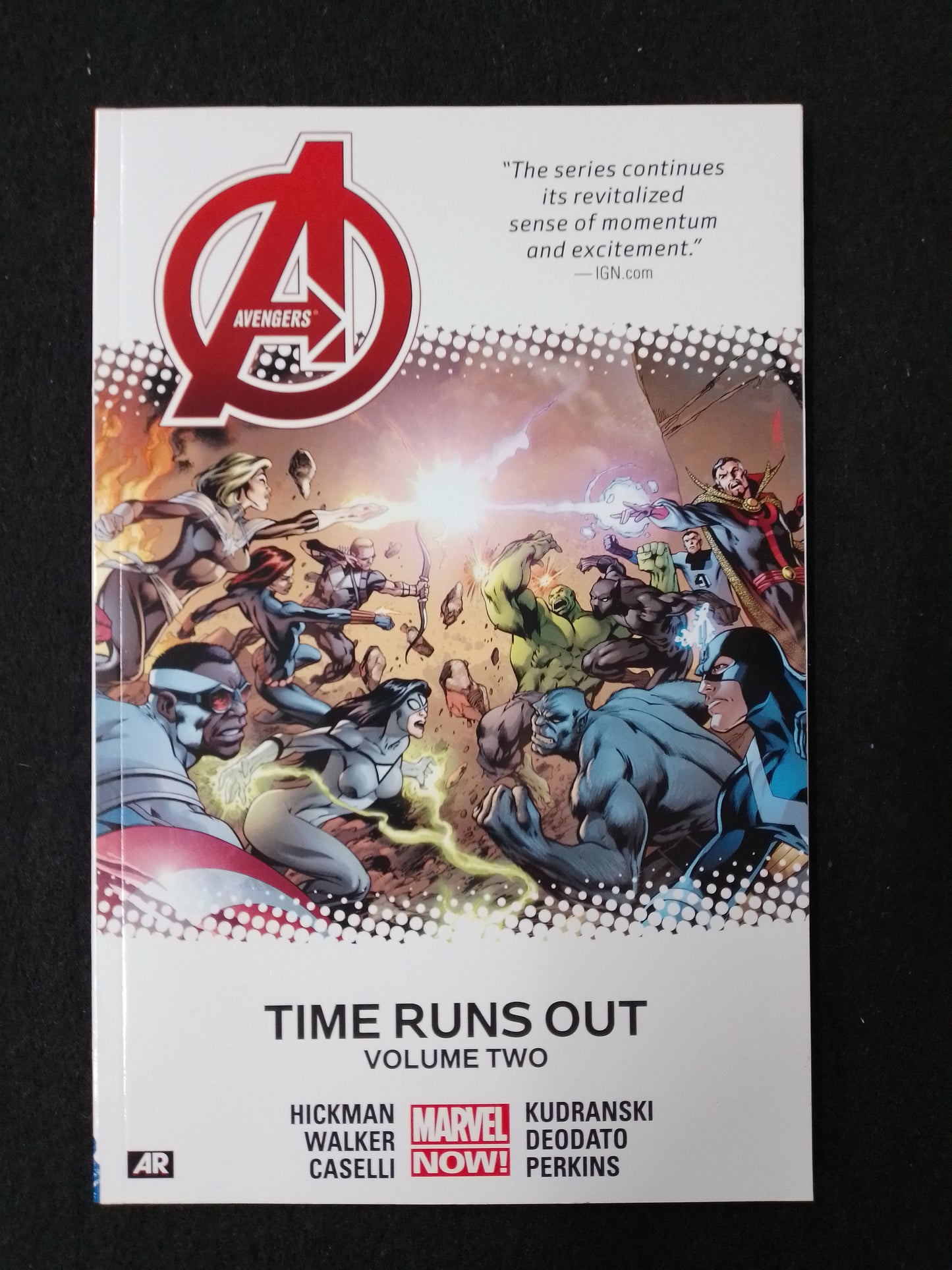 Avengers - Time Runs Out Volume 2 Marvel Graphic Novel - N06491