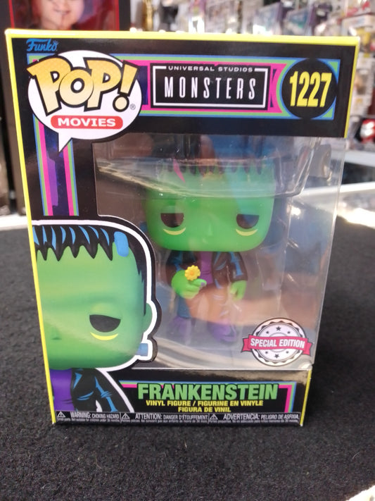 Funko Pop! Universal Monsters – Frankenstein Blacklight Pop! Vinyl Figure (RS) #1227