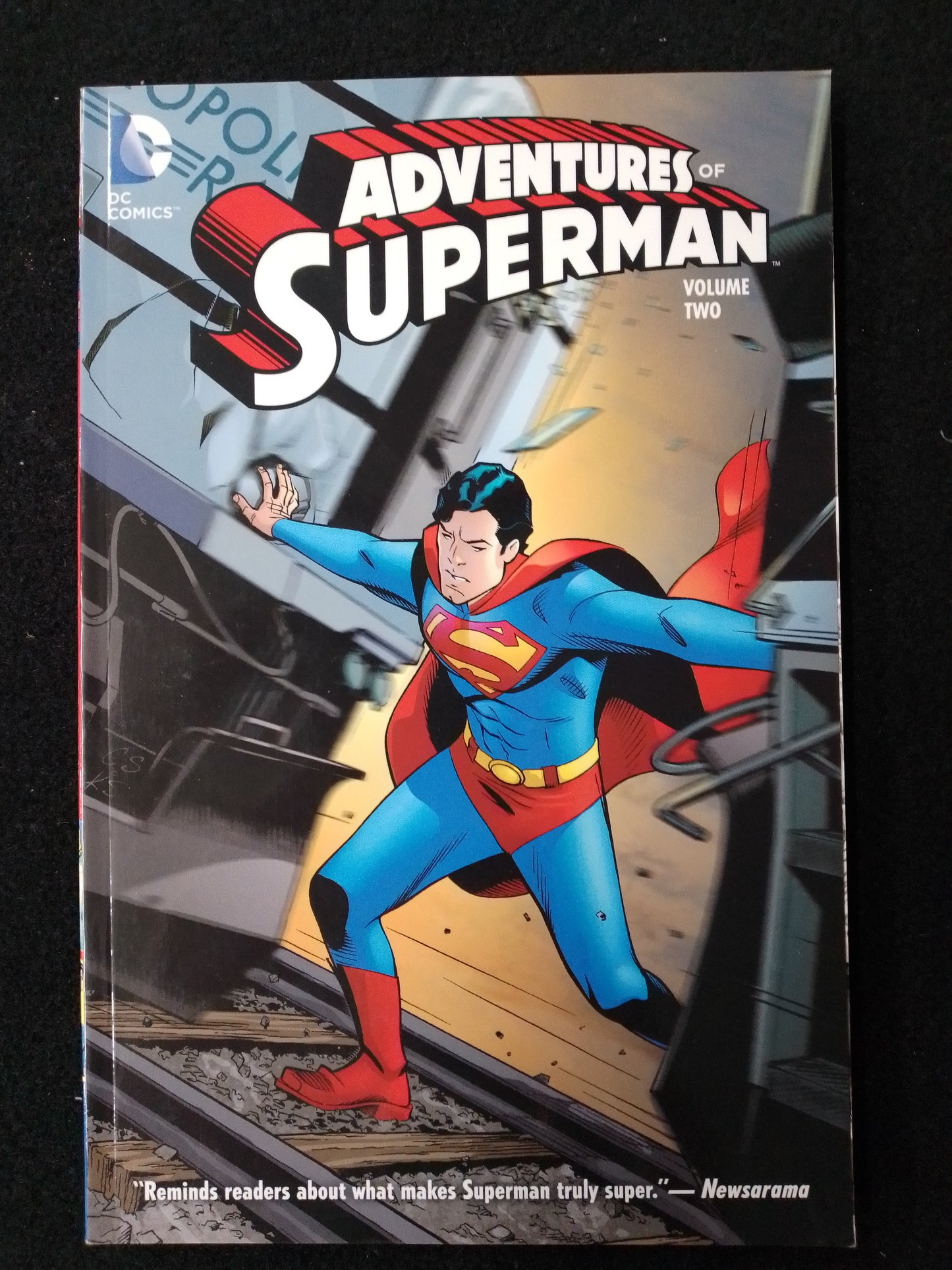 DC Comics - Adventures Of Superman Vol 2 Graphic Novel - N09460