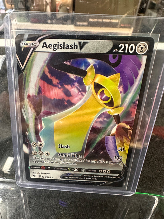 Aegislash V 126/185 Rare Holo | Sword & Shield: Vivid Voltage | Pokemon Card