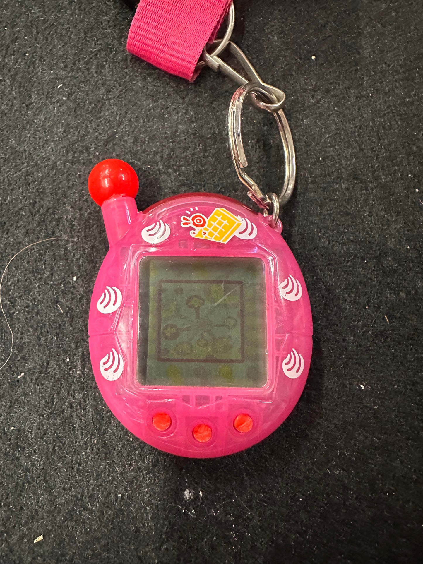 TAMAGOTCHI DARK PINK