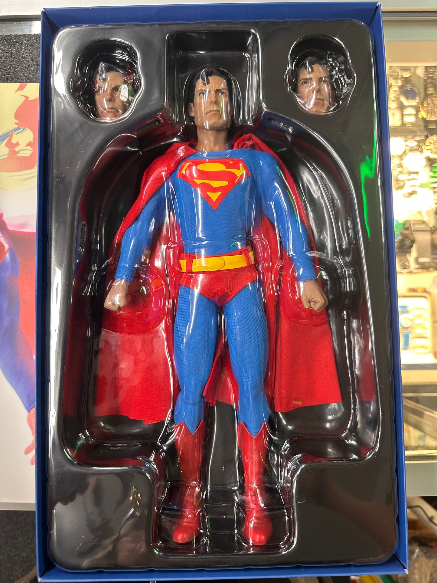 Sideshow Collectibles Superman Sixth Scale Collectible Figure