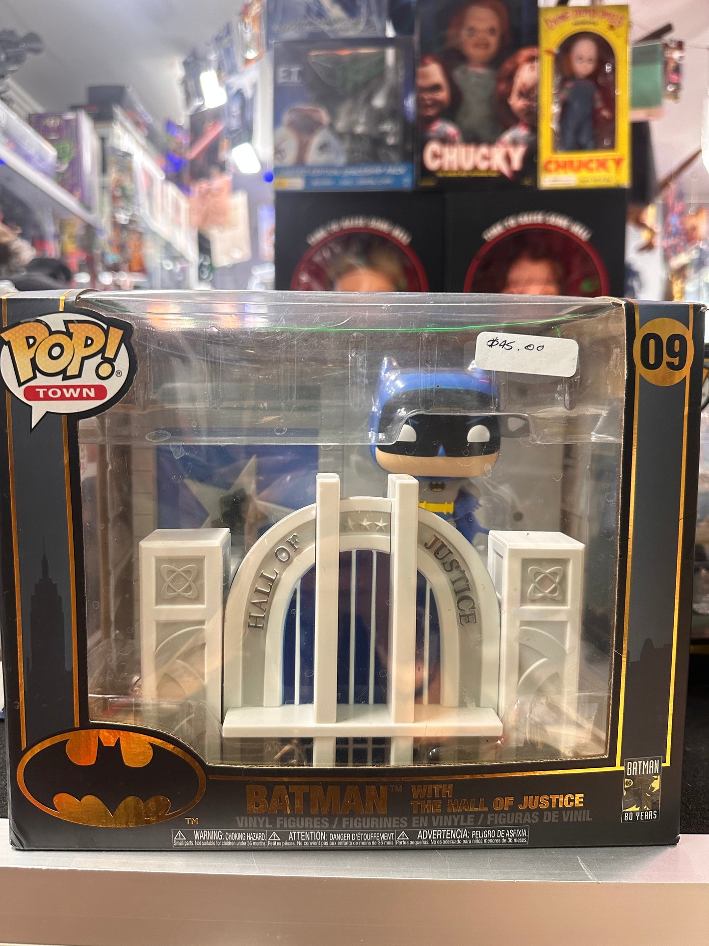 FUNKO POP BATMAN WITH THE HALL OF JUSTICE # 09