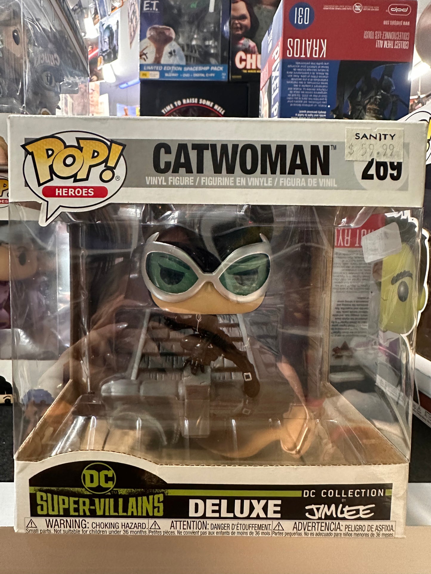 FUNKO POP DC SUPER-VILLAINS DELUXE CATWOMAN #269