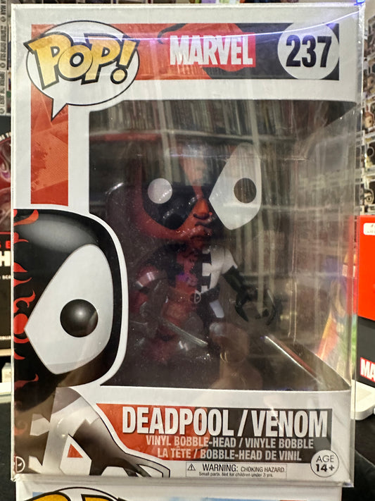 FUNKO POP MARVEL DEADPOOL/ VENOM # 237