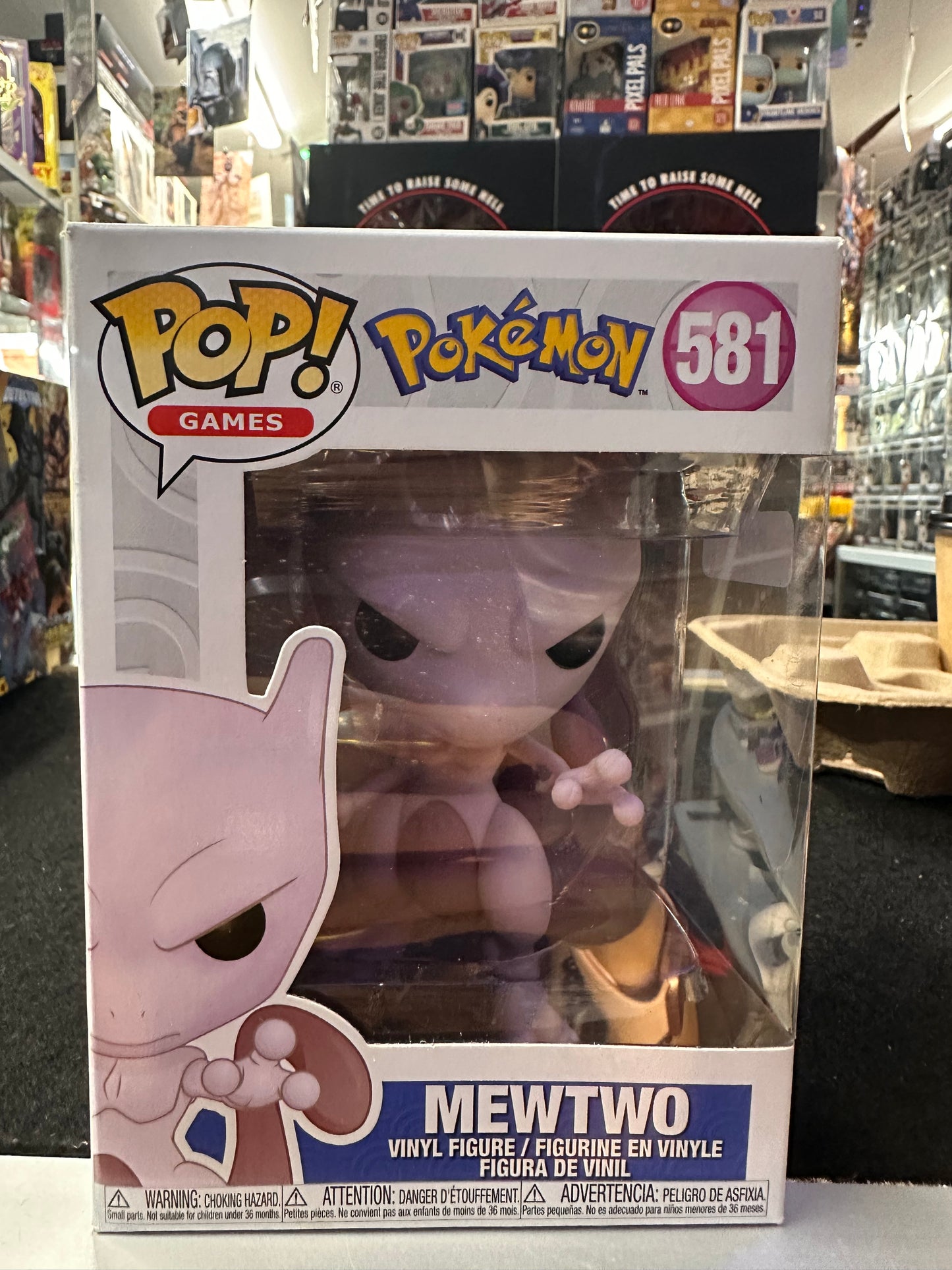 FUNKO POP POKEMON MEWTWO #581